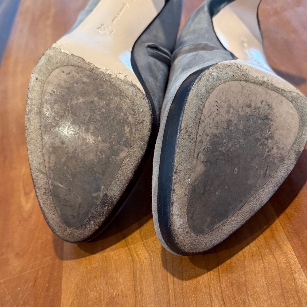 Gianvito Rossi Suede Ankle Booties - Picture 6 of 9